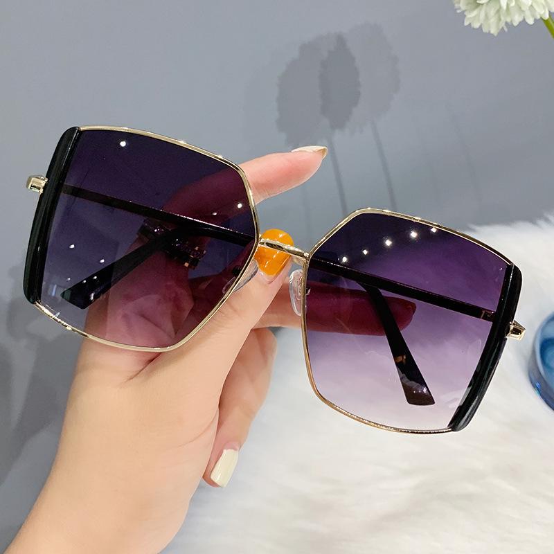 Korean Style Retro Oversized Square Sunglasses for Women - Sun Protection & Street Style Trend