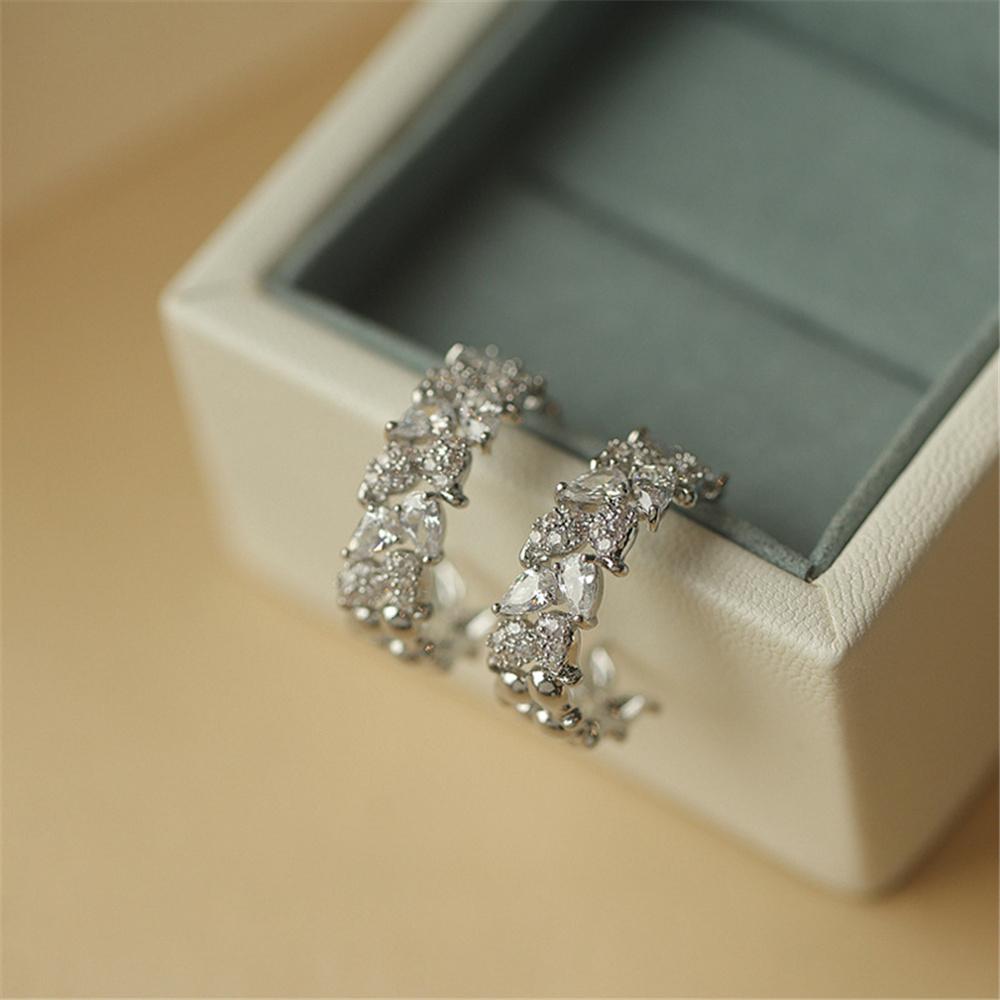 Cute Female White Zircon Stone Stud Earrings Vintage Silver Color Wedding Jewelry For Women
