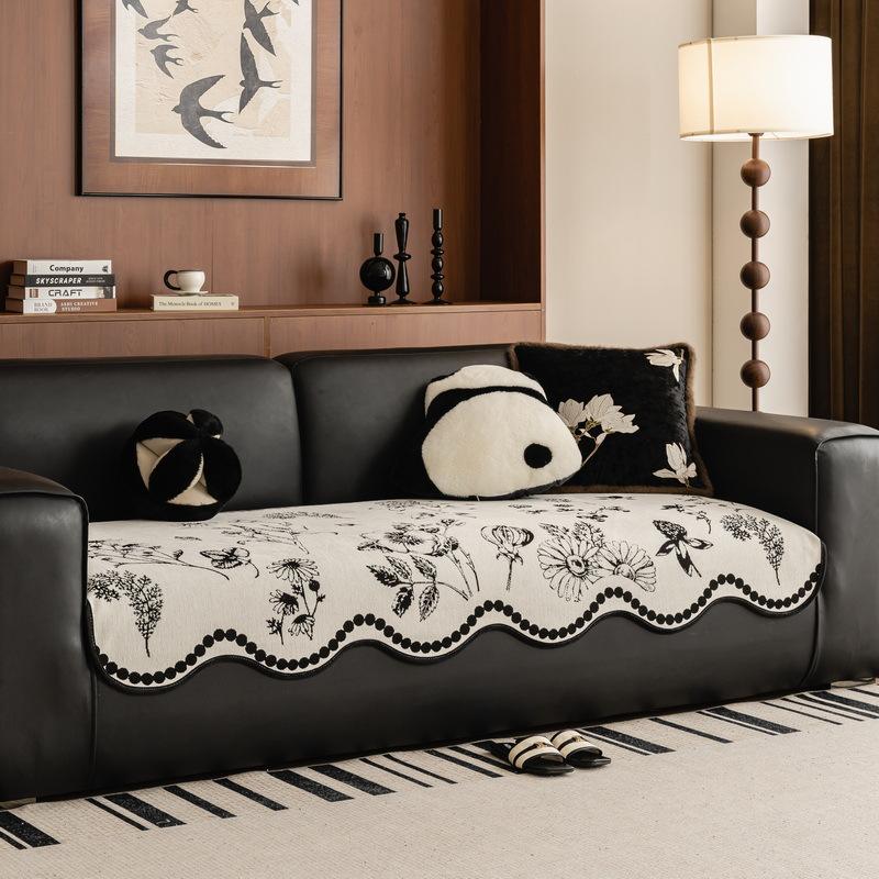 

Special-Shaped Sofa Cushion, Universal Cushion For All Seasons, French Irregular Leather Sofa Cushion, Light Luxury, High-End Sofa Cloth Cover 90*70cm