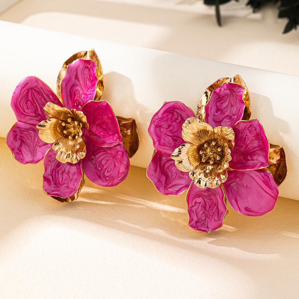 Retro Sweet Design White Dripping Oil Flower Stud Earrings for Women Fashion Double Layered Five Petal Flower Earrings Jewelry