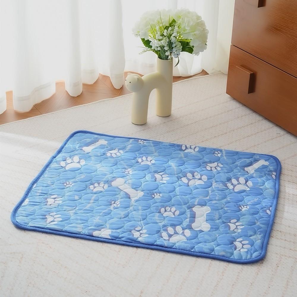 Ice Silk Summer Cooling Pad Keep Cooling Cat Dog Sleeping Mat Comfortable Pet Cooling Mat  Summer