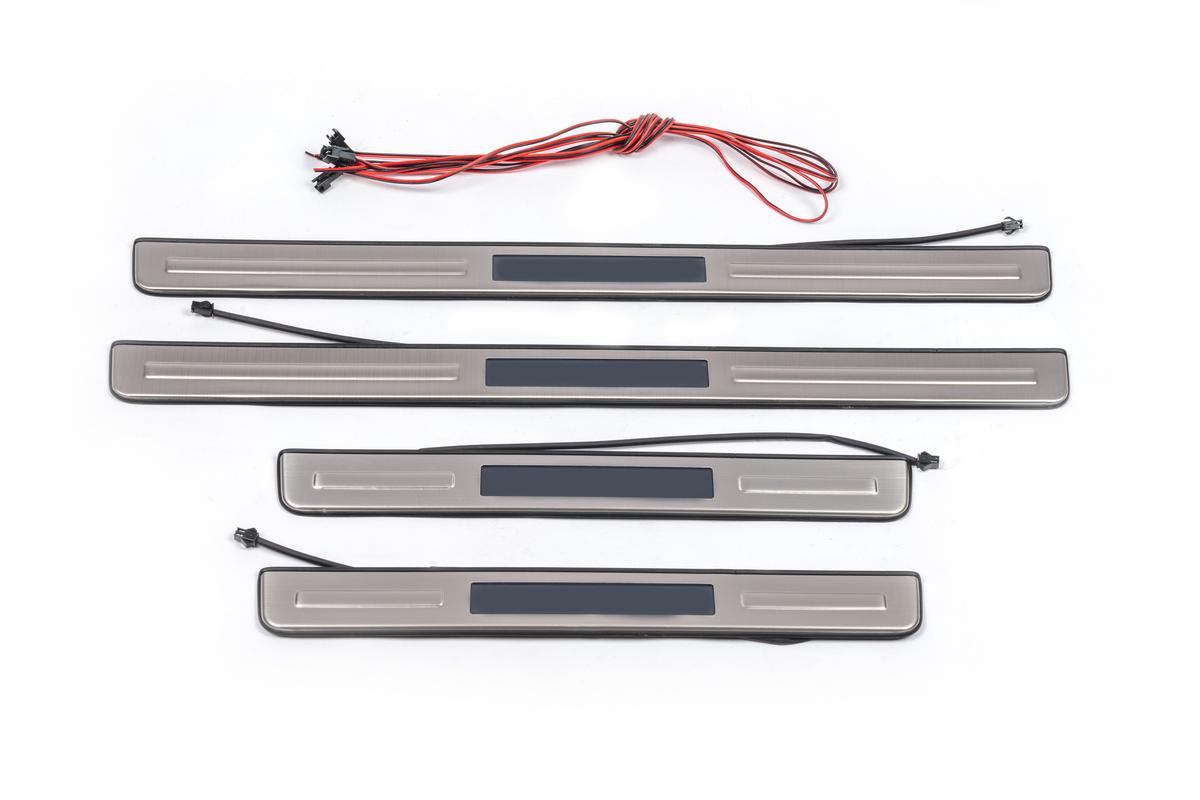 

Накладки на дверні пороги з підсвічуванням (4 шт) для Toyota Land Cruiser 200