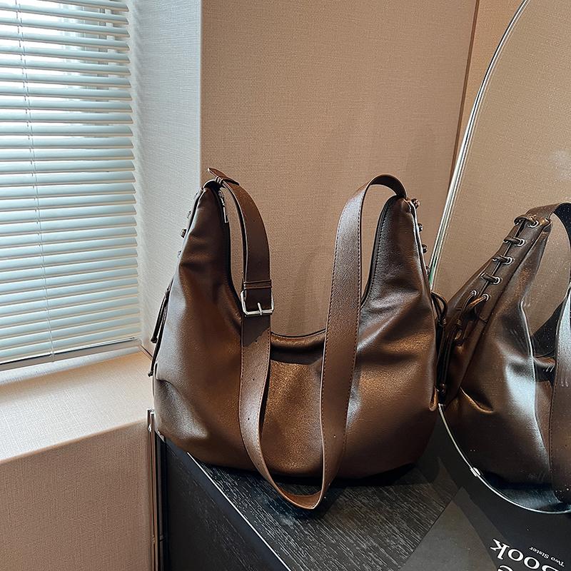 Velkokapacitní dámská crossbody kabelka Nové trendy kabelky s širokým popruhem přes rameno Jednobarevná cestovní kabelka přes rameno z PU kůže