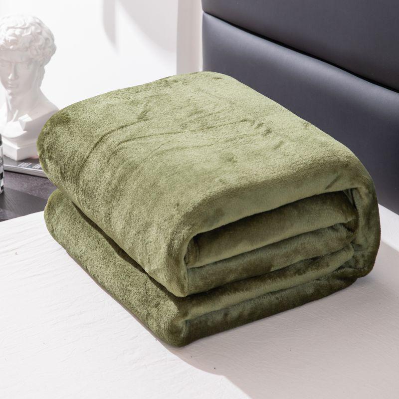 Solid Color Four Seasons Flannel Blanket Throw – Versatile Bed Sheet and Gift.