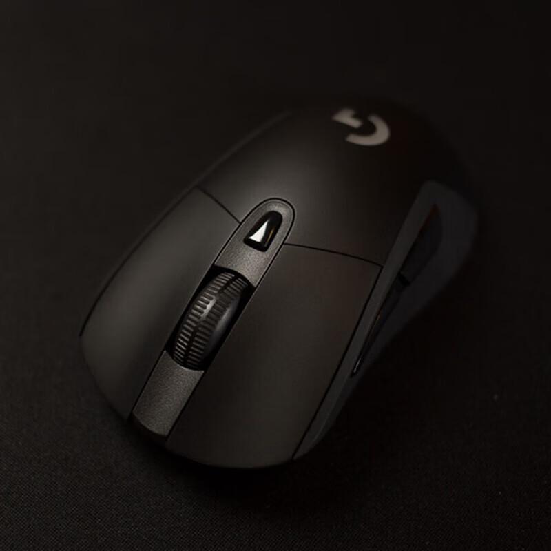 Logitech G403 HERO Kabelgebundene RGB-Gaming-Maus