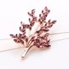 Exquisite High -End Brooch Leaf Crystal Glass Rhinestone Plant Branch Pin Female Fashion