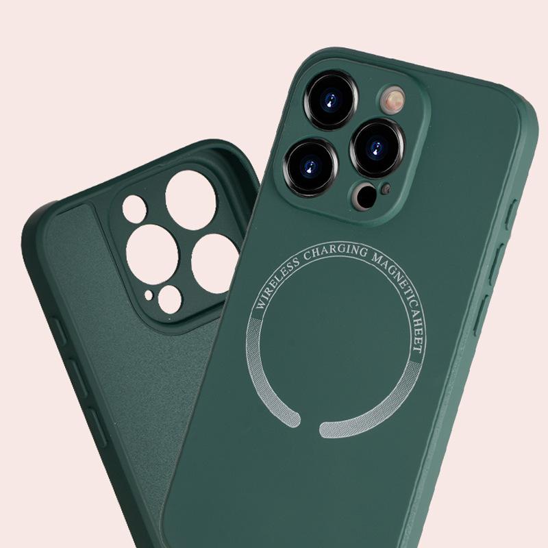 Applicable iPhone16PRO Liquid Silicone Magnetic Mobile Phone Case iPhone17 All-inclusive Lens Soft I15 Protective Case