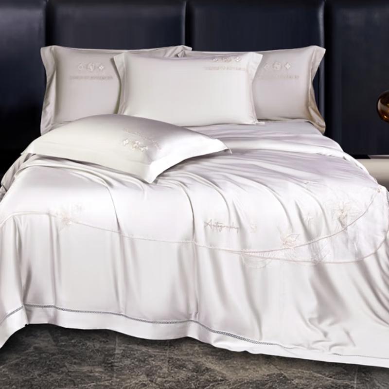 Hodo Supreme All-Season Polyester Quilt