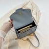 Checkered Metal Chain Single Shoulder Bag Women's Lock Buckle Crossbody Commuting Small Square Women