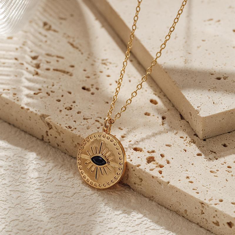French Style Evil Eye Round Pendant Inlaid Zircon Light Luxury Clavicle Necklace For Women