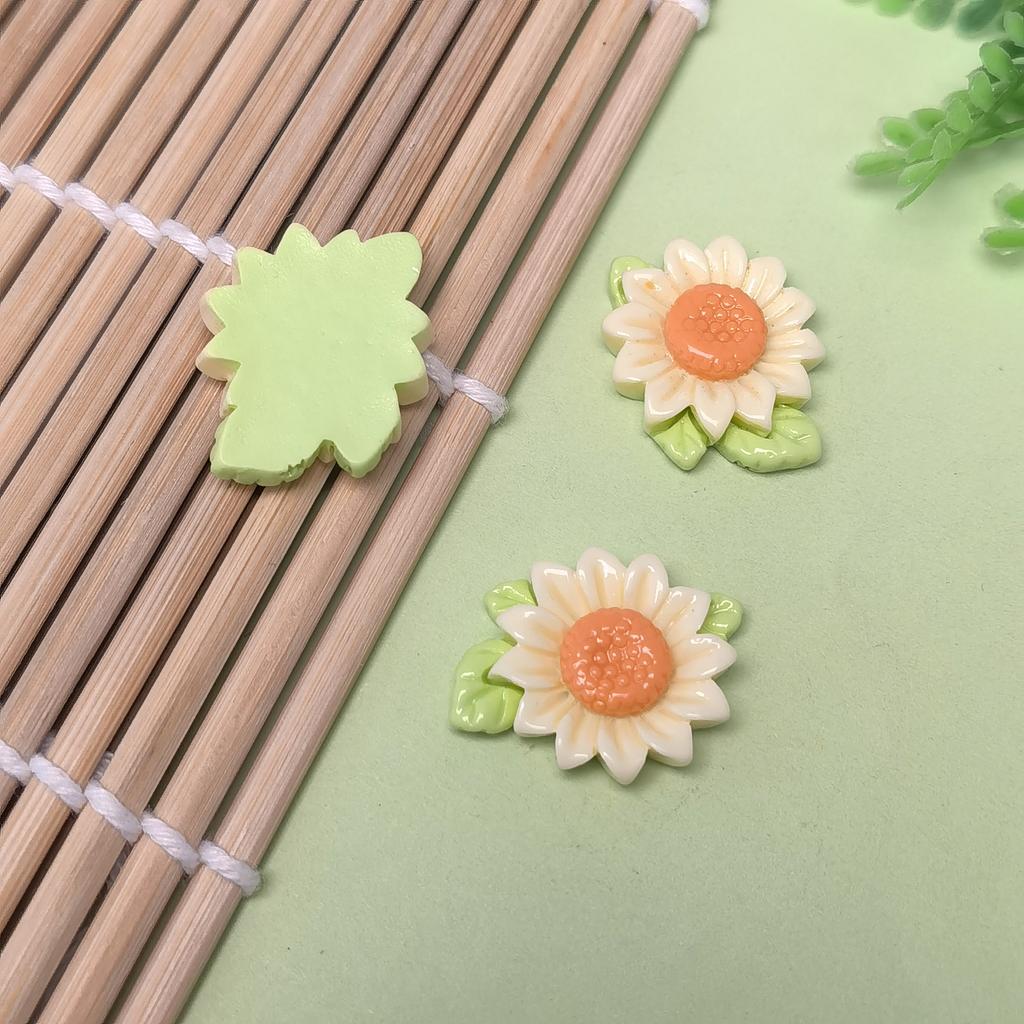 Sunflower Resin Flatback Cabochons Yellow Floral Embellishments for DIY Jewelry Hair Clips Scrapbooking Crafts Decoration