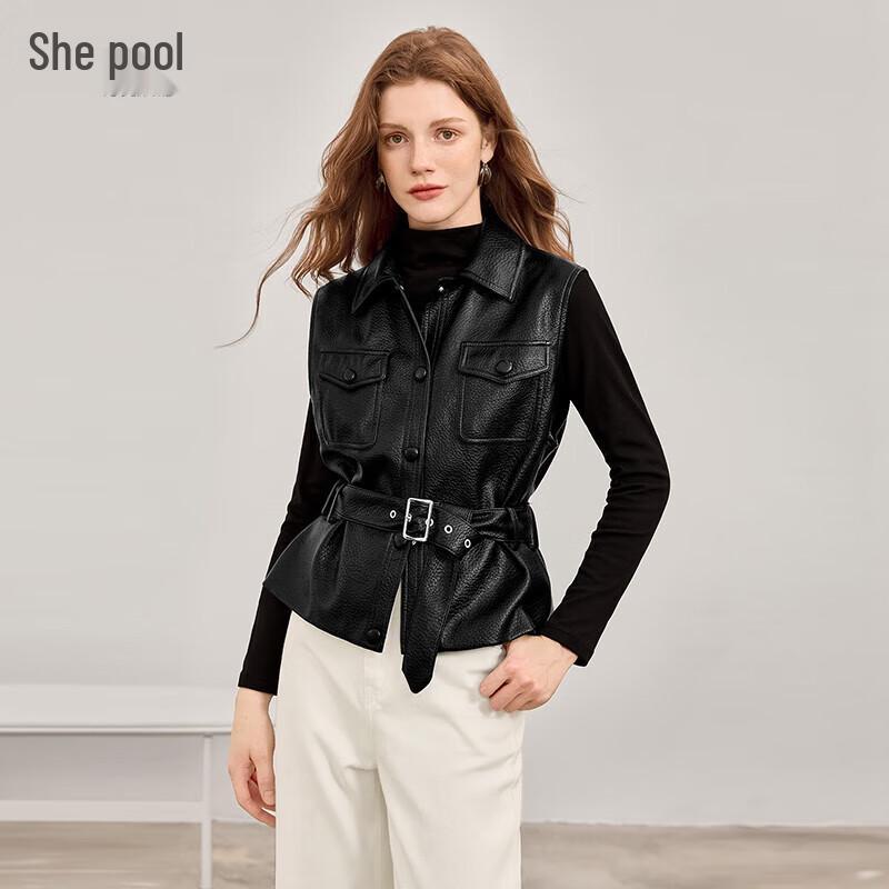 

Женский однобортный жилет с лацканами