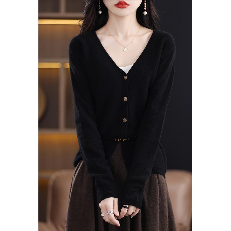 Women's V-Neck Wool Sweater Cardigan - Solid Color, Buttoned, Versatile Casual Outerwear for Spring and Autumn