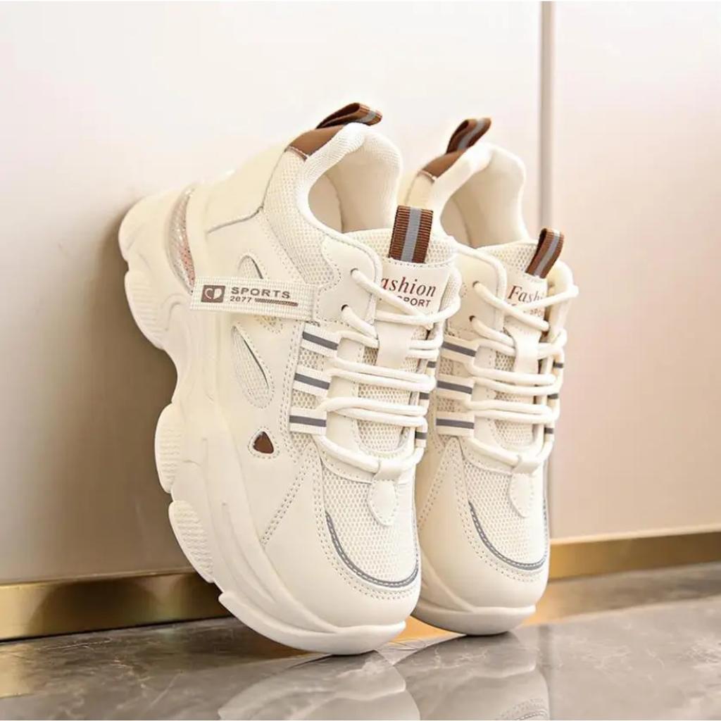 Sneakersy Damskie Casual Białe Buty 6CM Moda Zwiększające Wysokość Gruba Podeszwa Wiosenne Platformy Skórzane Damskie Chunky Sneakers