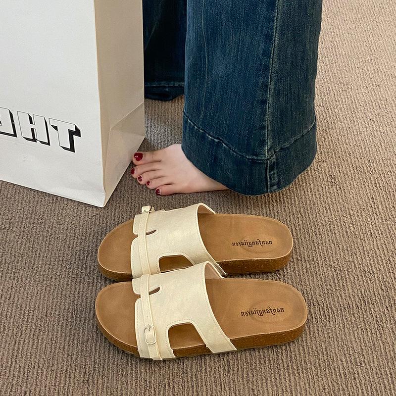 Boken Slippers Women's Summer Wear 2025 New Retro Lazy Fashion Casual Word Beach Flat Cool Slippers