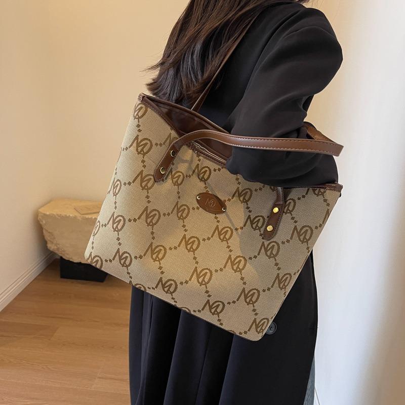 Retro Large-capacity Bag Autumn New College Students Class Fashionable Versatile Large-capacity Tote Bag