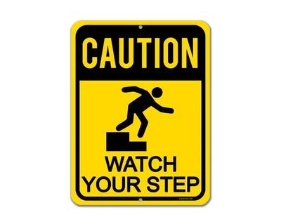 מתנות הא니 דיו, היזהר צעדייך, שלט אזהרה היזהר צעדייך, 9 אינץ על 12 אינץ, שלט מתכת אלומיניום למדרכה, מיוצר בארה"ב