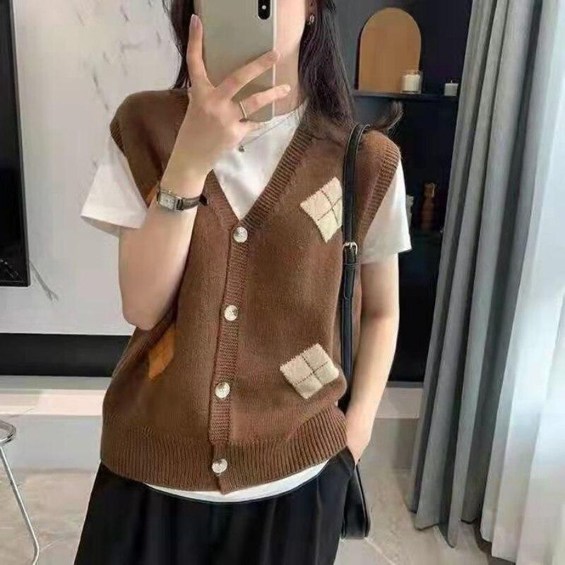 Spring and Autumn Vintage Rhombus V-neck Knitted Vest Cardigan for Women Layered Vest Sweater Casual Cardigan Sweater Vest Tops