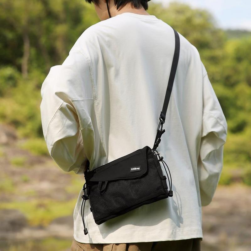 Lightweight Casual Crossbody Bag, Suitable for Men and Women, Perfect for Daily Commuting, Short Outdoor Hiking Trips, Street