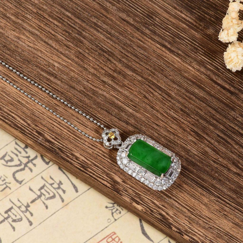 A-Grade Bright Green Wushi Pai Jade Pendant Necklace with Alloy Inlay