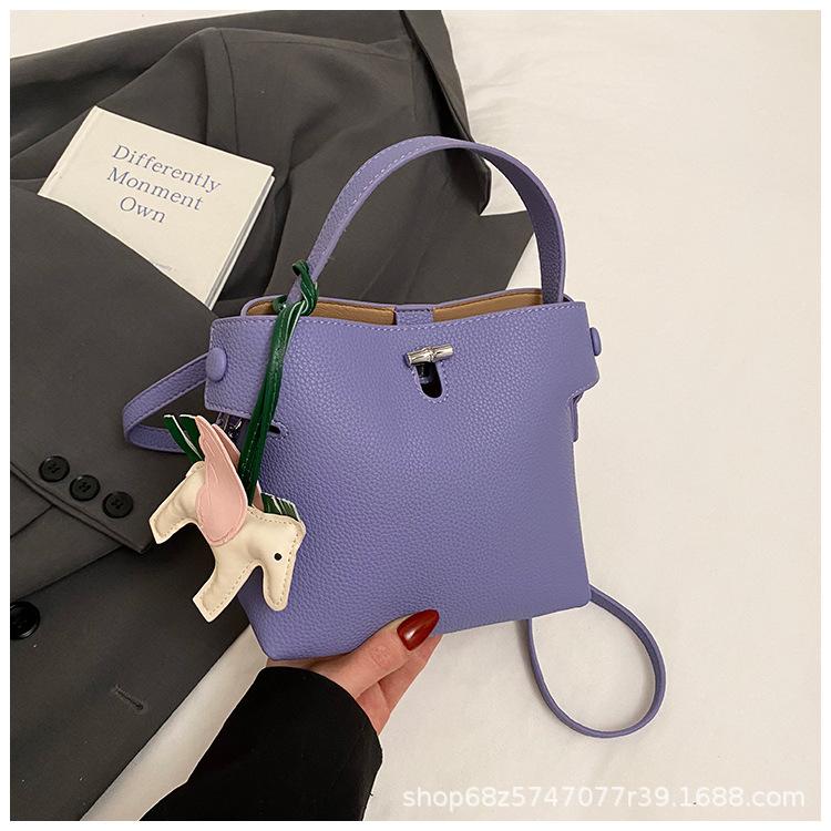 Summer popular small bag women s 2025 new high-end versatile messenger bag super fire portable bucket bag