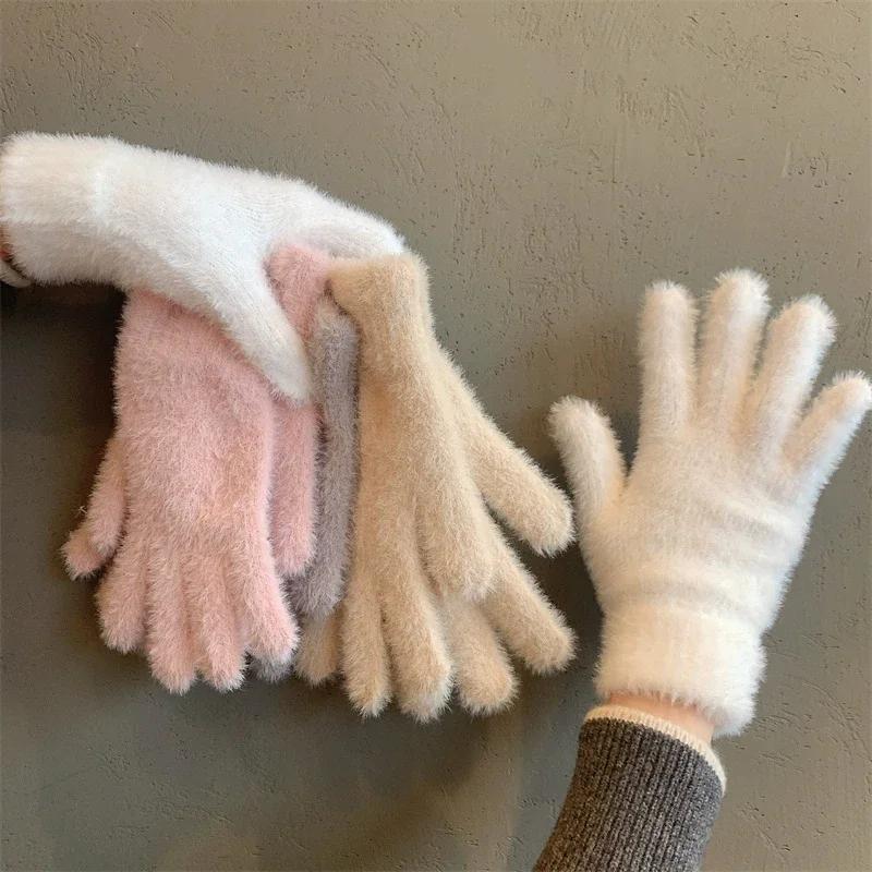 Modische Winter-Plüsch-Warmhandschuhe, weich und warm, geeignet für Outdoor-Aktivitäten / Radfahren / Arbeit. Einfarbiger Stil