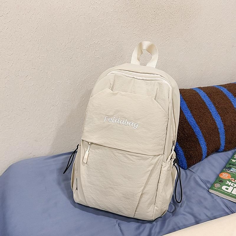 Japanese outdoor mountain backpack new high-value backpack large capacity light commuting young simple and versatile model