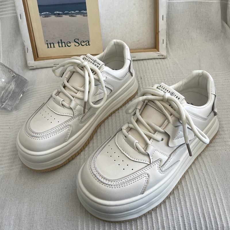 

Маленькие белые туфли женские весенние новые на толстой подошве модные повседневные универсальные спортивные туфли 40