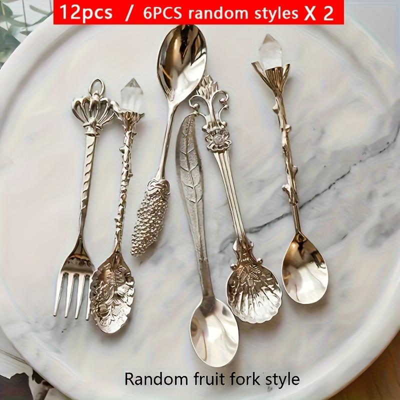 6pcs Vintage Spoons Fork Mini Royal Style Metal Golden Carved Coffee Snacks Fruit Prikkers Dessert Fork Kitchen Tool