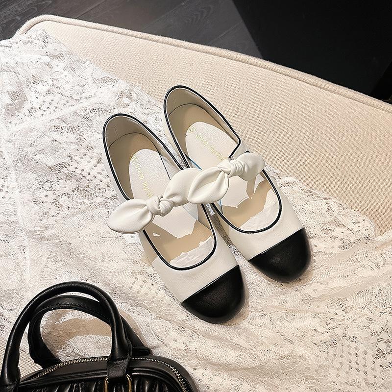 2026 Early Spring New Xiaoxiangfeng Round Head Bow Flat Bottom Ballet Single Shoes Women's Leather Mary Jane