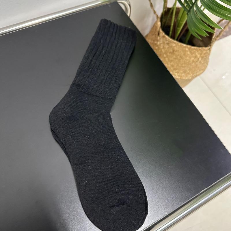 

Lazy, Fleece, Thickened, Warm, Retro Woolen Loop Solid Color Mid-calf Socks for Women To Keep Warm and Ski 1 pair