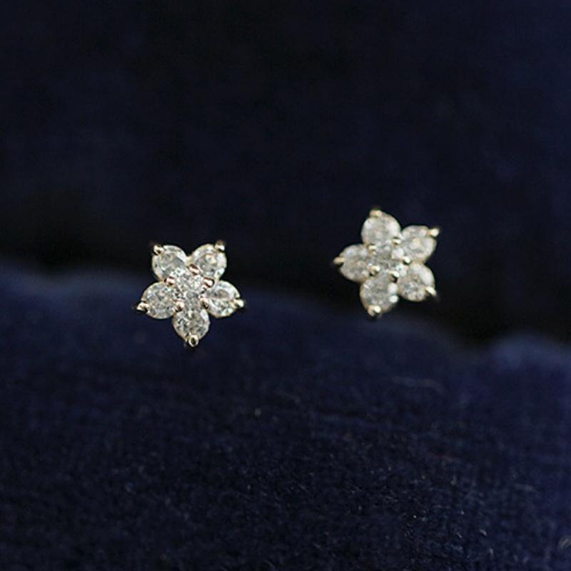 Dainty Five-pointed Star Design Stud Earrings  Sterling Silver Noble Accessories Female Fresh Gold Color Party Jewelry