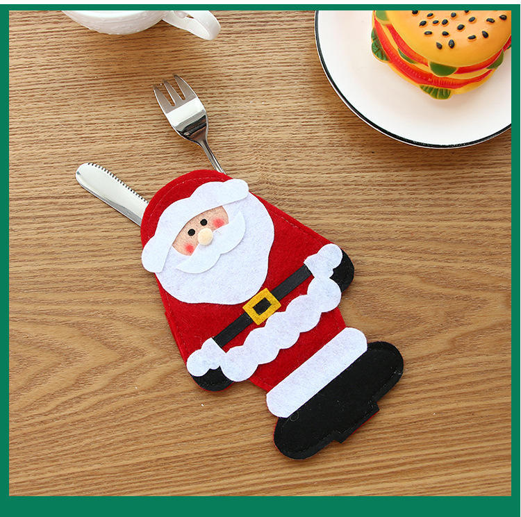 4PCS Christmas Cutlery Holders Silverware Holders Pockets Knifes Forks Tableware Bags Reindeer Xmas Tableware Holder for Christmas Holiday Party Kitchen Supplies