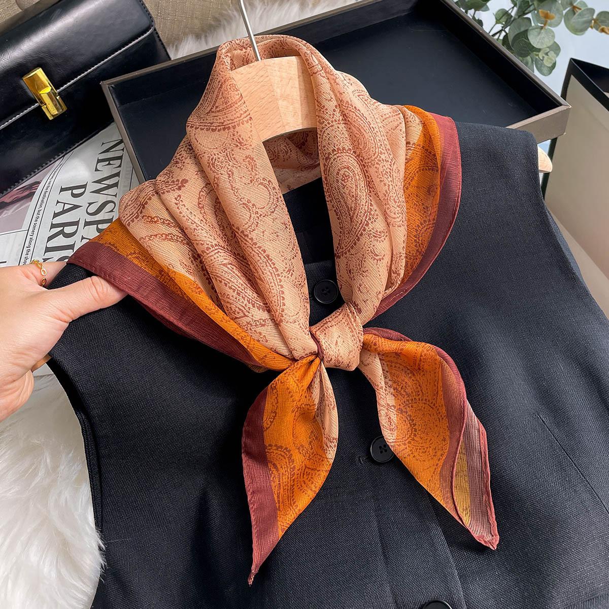 

1 шт. Квадратный платок Женский 70 см Мягкий атласный бандана Галстук на шею Принт Платок Хиджаб Повязка на голову Тонкая Повязка для волос Модный шейный платок