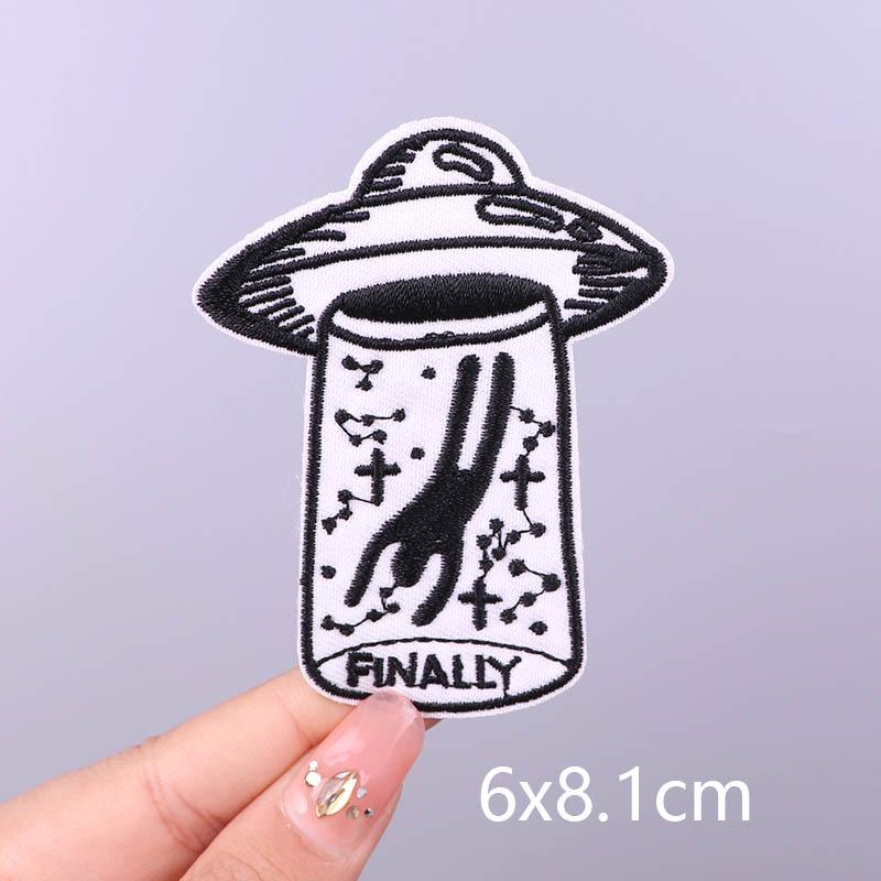 Wilderness Patch Mountain Patches Iron On Clothes River Embroidered Patches For Clothing Stripe Stickers On Clothes Hook Loop