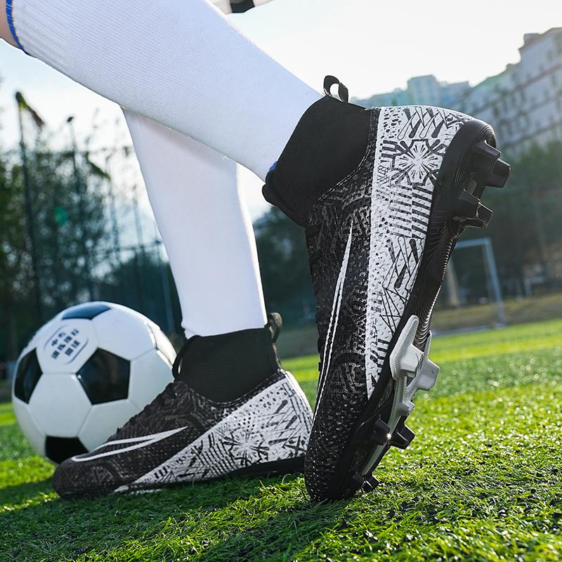 Men's Football Shoes Fast Turf Sneaker Society Boots Cleats Soccer Sport Shoes High Quality Indoor Outdoor Professional Football Field