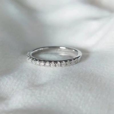 Anello di coppia da donna, anello con barra di diamanti a fila singola