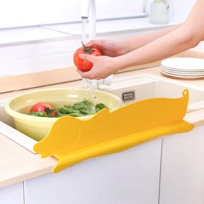 Cute Cartoon Water Baffle Household Reusable Water Blocking Board Bear/Dog Shape Anti-splash Sink Flap Block Splash Protector