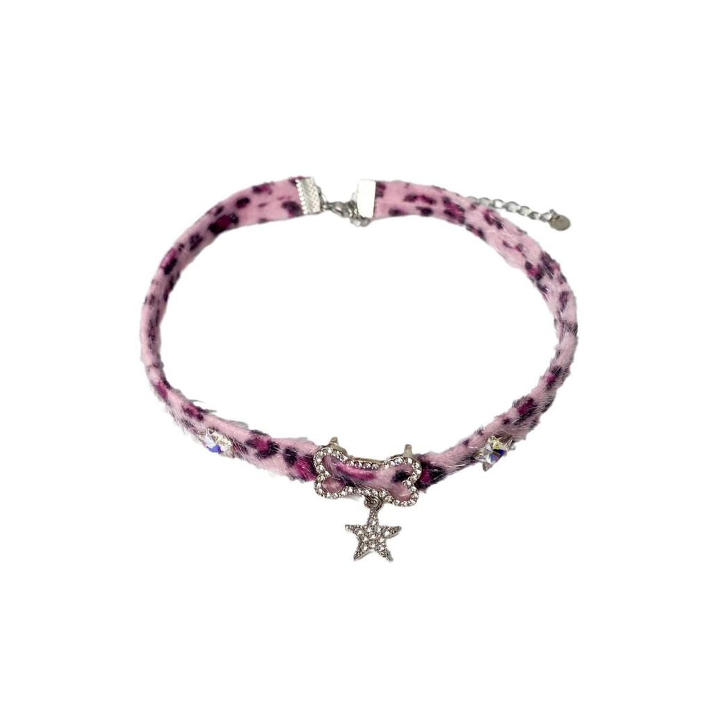 Colier Choker Retro cu Fluture din Lână Maillard și Set Brățară - Bijuterii Lanț pentru Pulover Toamnă/Iarnă pentru Stiluri Dulci și Cool.