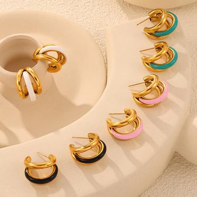 Kolczyki sztyfty w kształcie litery C ze stali tytanowej platerowane 18-karatowym złotem, kolczyki koreańskie świeże i modne, kolczyki z temperamentem, modele damskie