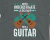 Onderschat Nooit Een Oude Man Met Een Gitaar Grappige Opa Akoestische Speler T-shirt