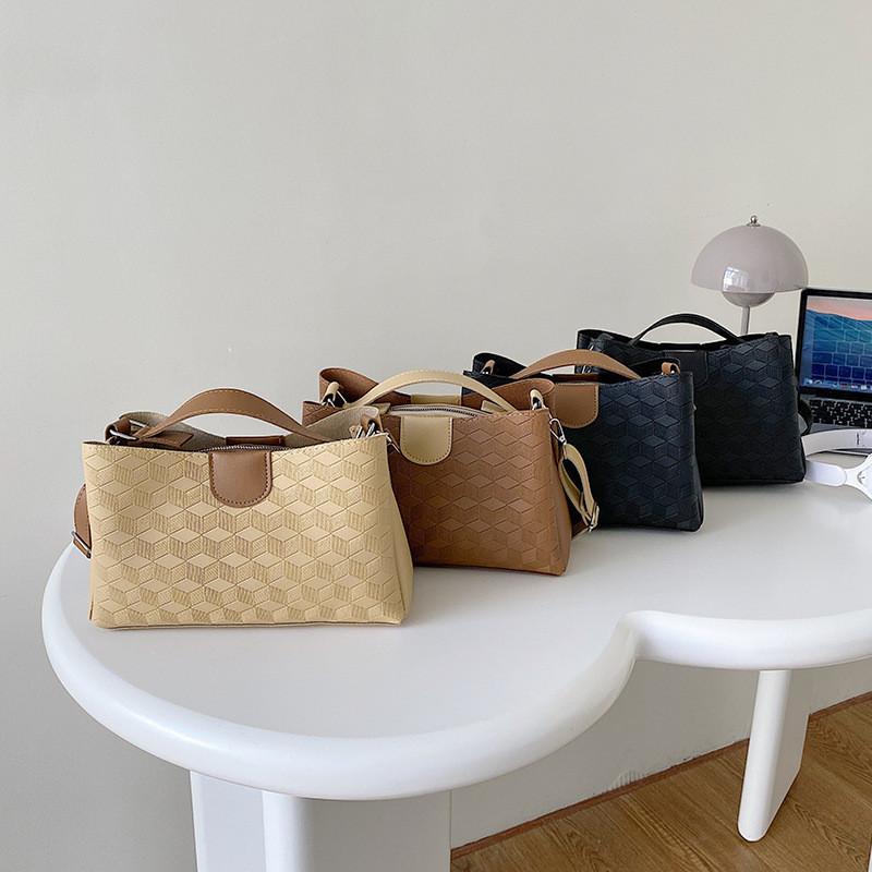 Stylish Large Capacity Commuter Handbag Korean Fashion Summer Crossbody Bag