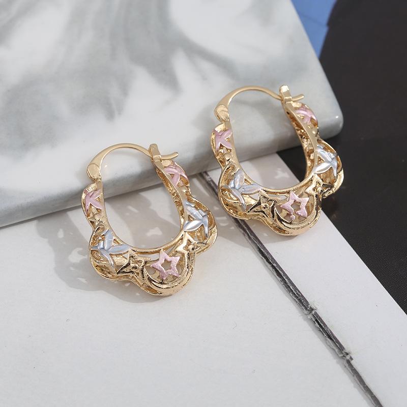 Earrings Women S Retro Exquisite Hollow Simple Stud Earrings Fashion Temperament Niche Ear Jewelry Versatile Geometry