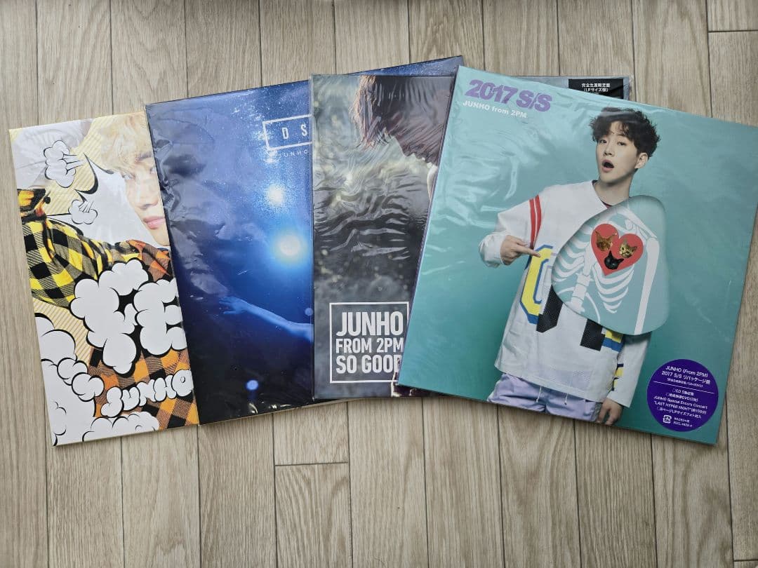 

[USED] Junho from 2PM 2017 SS, SO GOOD, FEEL, DSMN