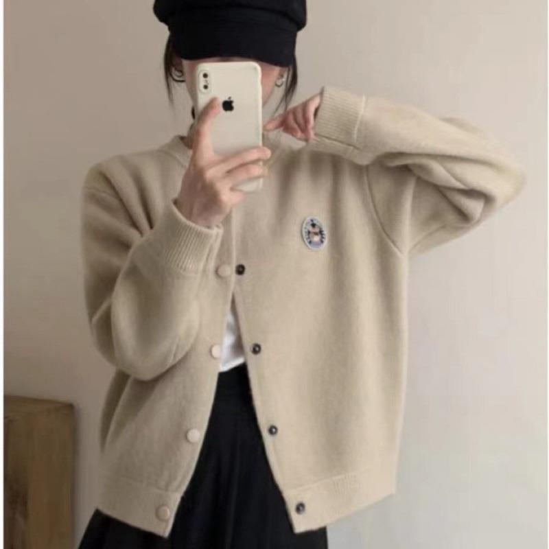 Autumn and Winter New Soft Waxy Gentle Sweater Jacket Women's Crew Neck Loose Versatile Embroidered Knitted Cardigan Jacket