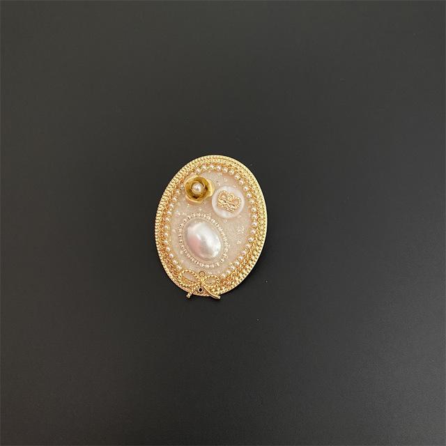 Classic Women Elegant  Number Pearl Crystal Brooch Badges Chains Tassel Exquisite Vintage Casual Suit Coat Pins Buckle Brooches