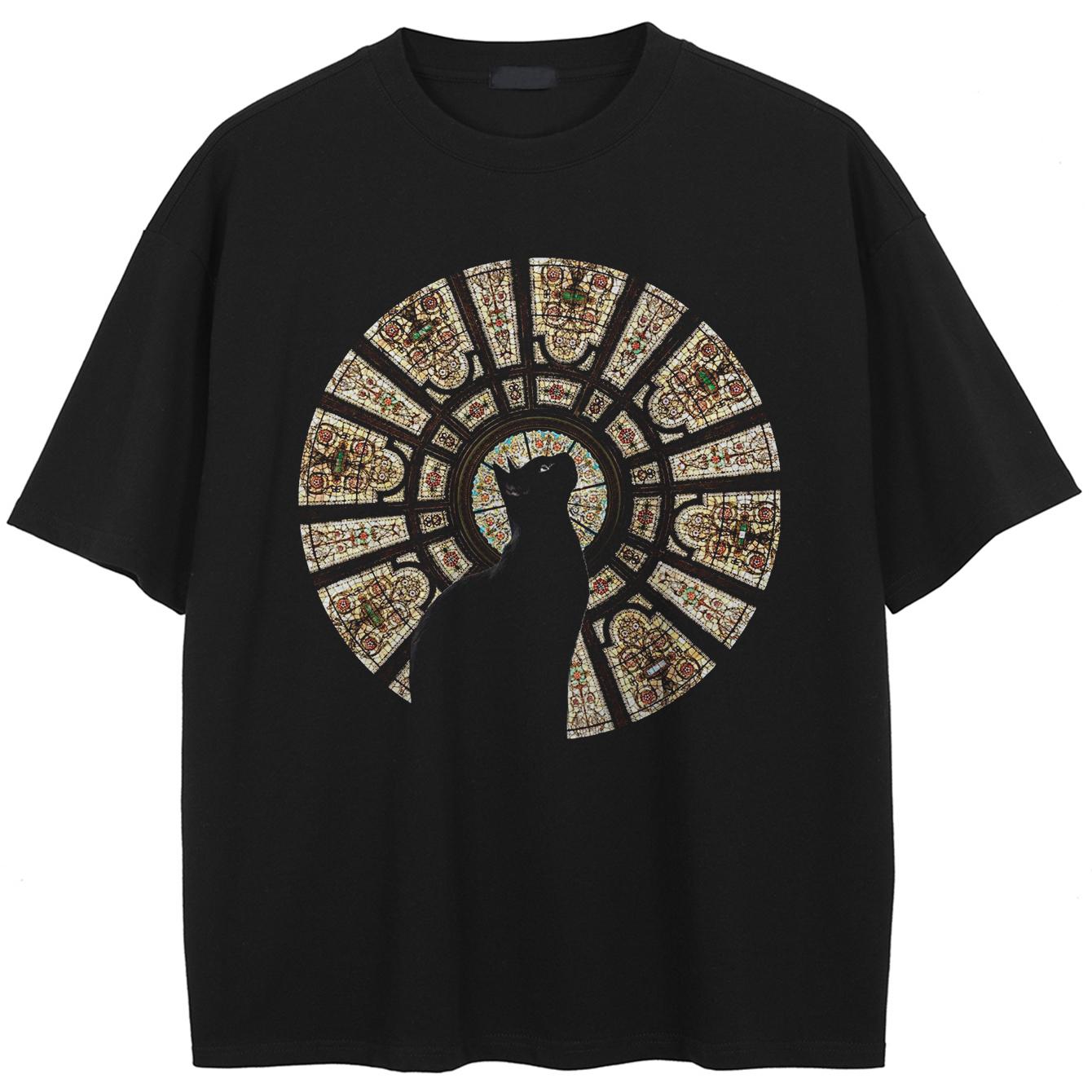 2026 Унисекс Стильная черная футболка Streetwear КВАРТАЛ 24 Графика с кошкой и церковью S чёрный