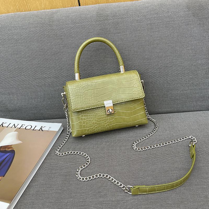 IELGY Женская текстурированная сумка на цепочке с крокодиловым узором — фото 3