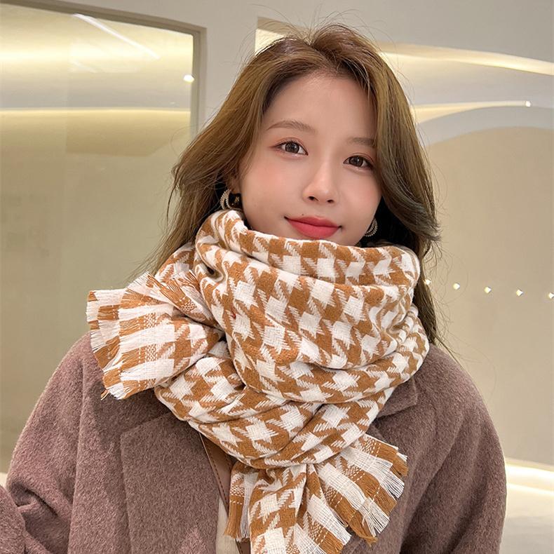 Checkered Scarf Autumn Winter Student Scarf Warm Shawl Tassel Fashion Scarf Female