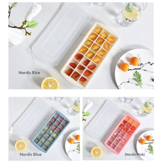 Ice Cube Tray with Lid 21-Cavity Large Square Silicone Ice Cube Mold Food-Grade Easy-Release Spill Proof Ice Cube Maker for Freezer